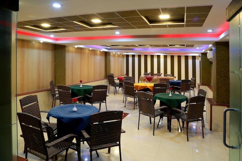 Hotel Royal Palm - A Budget Hotel In Udaipur Exterior foto