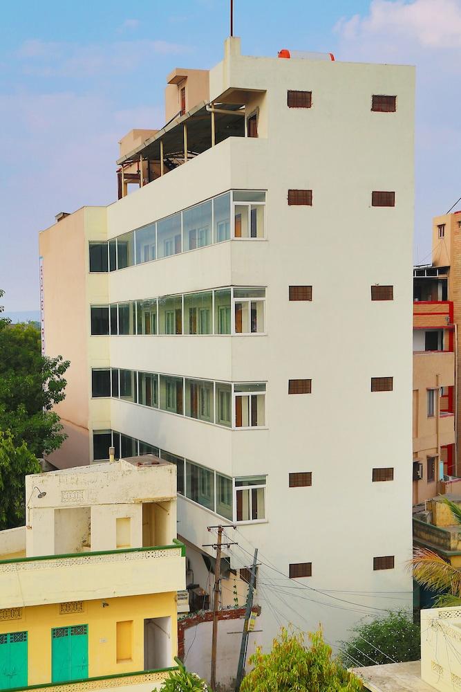 Hotel Royal Palm - A Budget Hotel In Udaipur Exterior foto