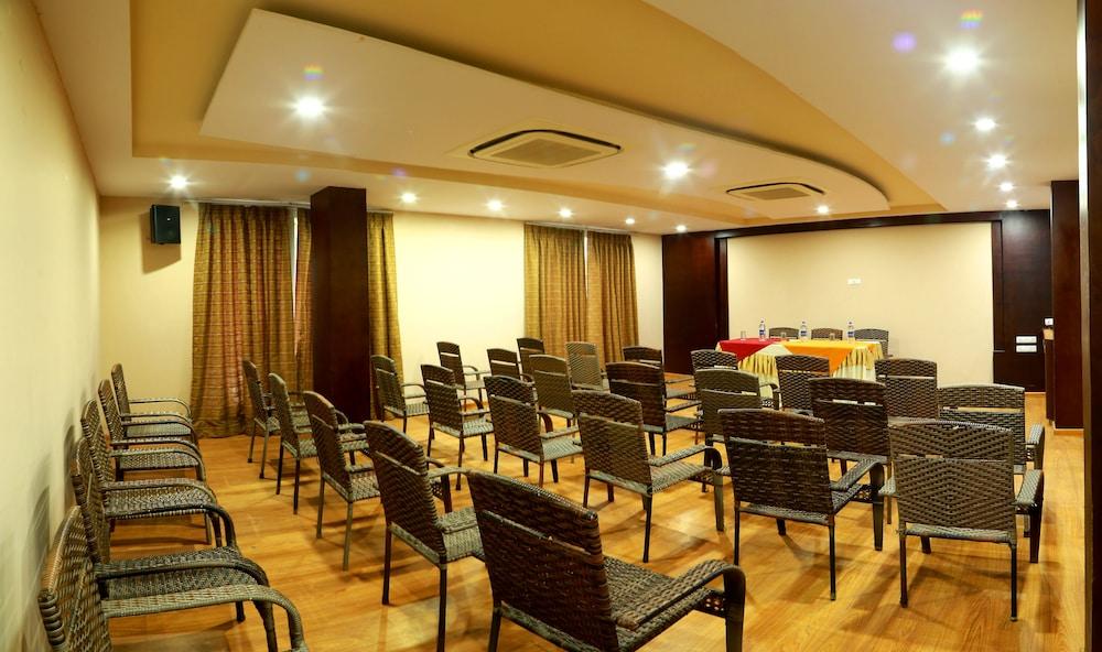 Hotel Royal Palm - A Budget Hotel In Udaipur Exterior foto